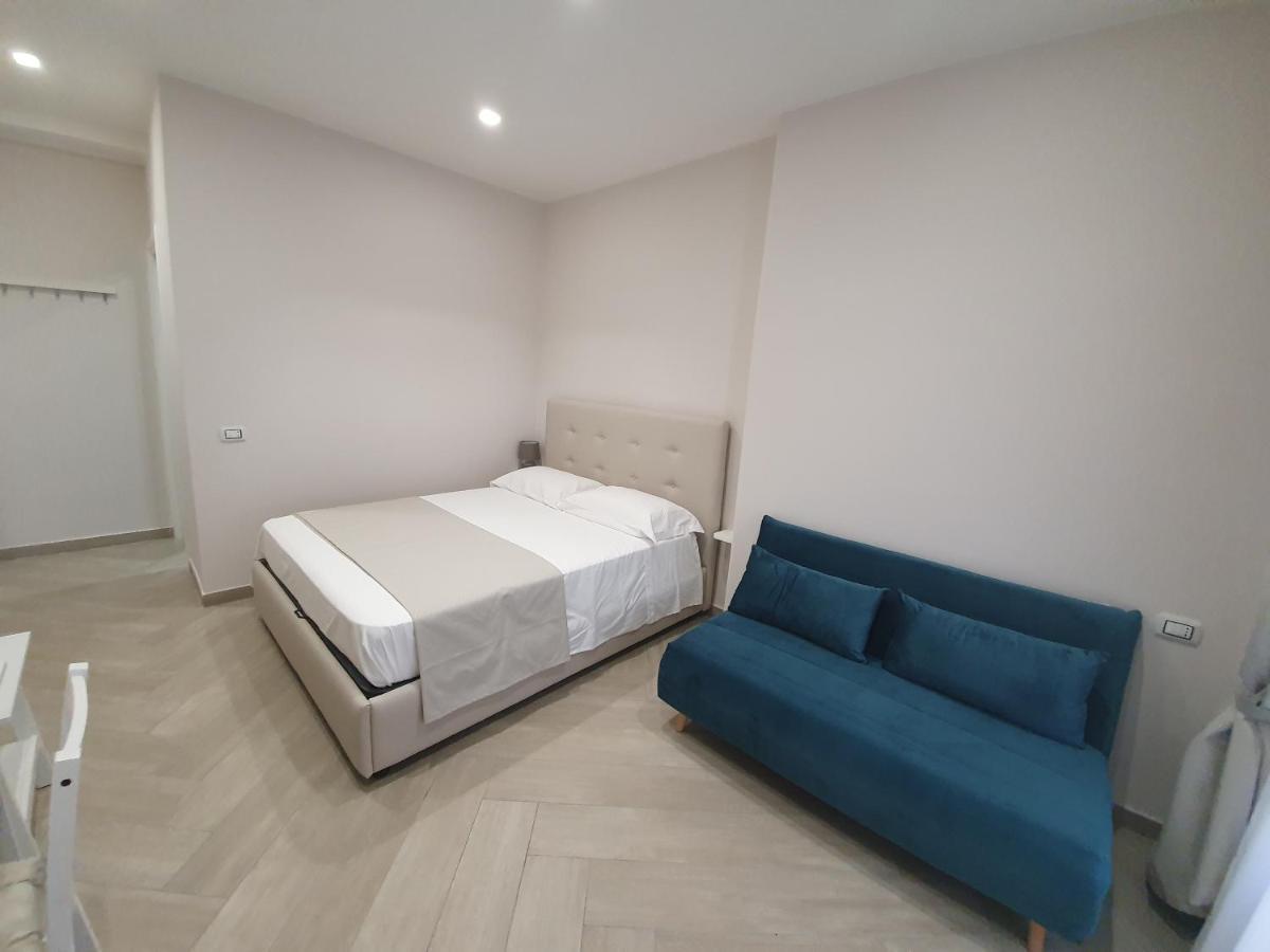 Dimora Costantino Bed & Breakfast Napoli Ngoại thất bức ảnh