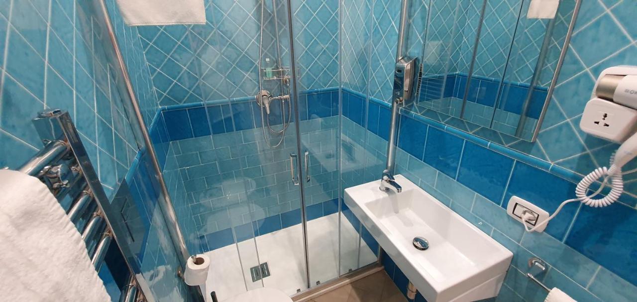 Dimora Costantino Bed & Breakfast Napoli Ngoại thất bức ảnh