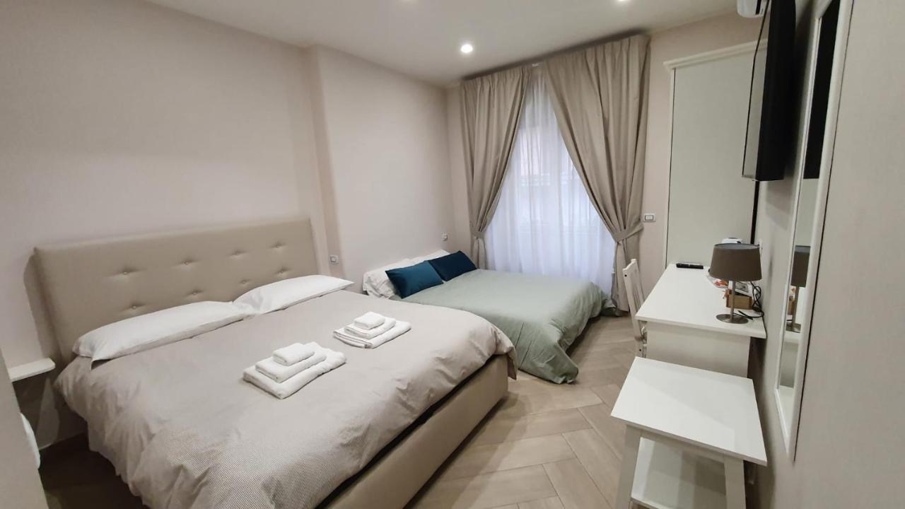 Dimora Costantino Bed & Breakfast Napoli Ngoại thất bức ảnh