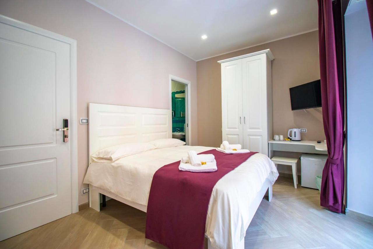 Dimora Costantino Bed & Breakfast Napoli Ngoại thất bức ảnh