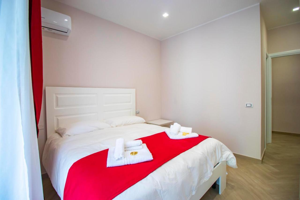Dimora Costantino Bed & Breakfast Napoli Ngoại thất bức ảnh