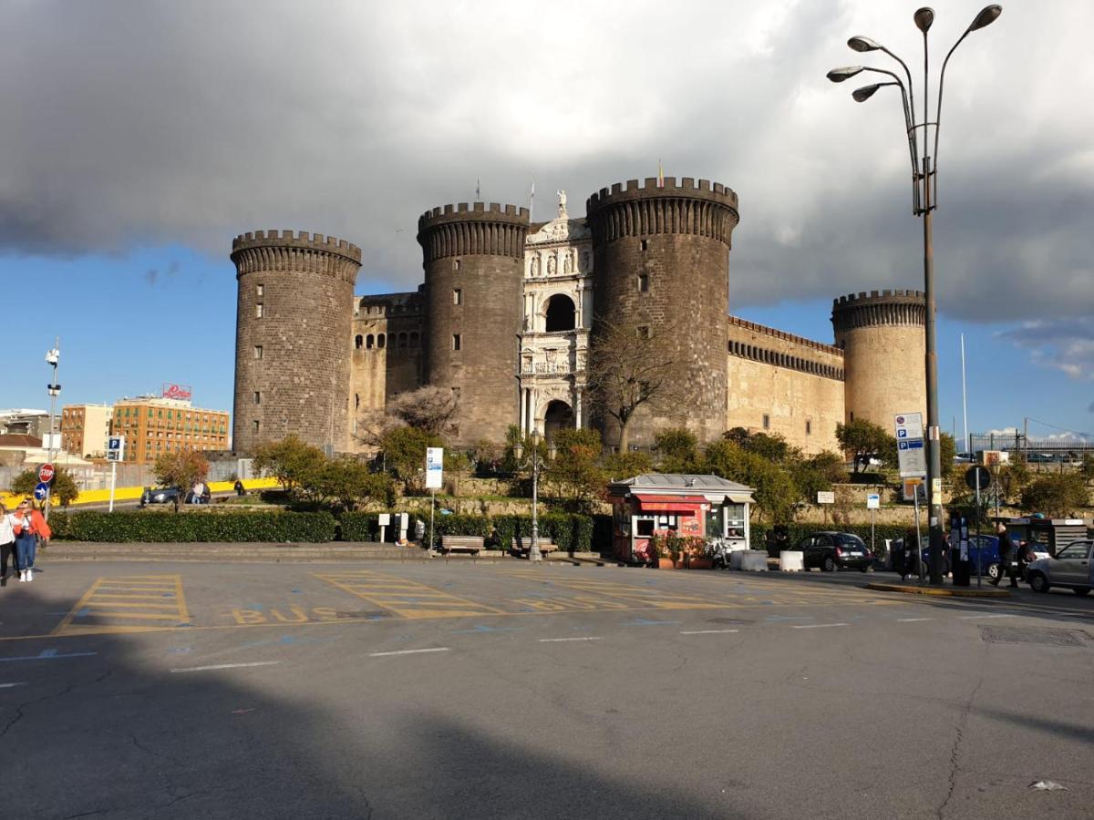 Dimora Costantino Bed & Breakfast Napoli Ngoại thất bức ảnh